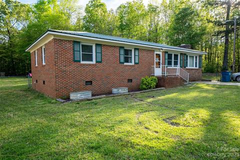417 Gregg St, Biscoe, NC 27209