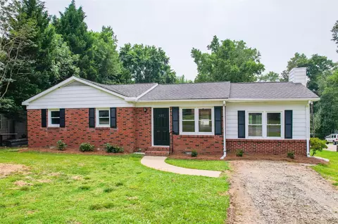 122 Crestview Dr, Concord, NC 28027