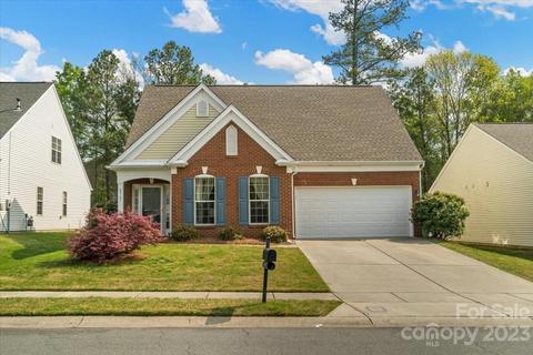 8707 Heron Glen Dr, Charlotte, NC 28269
