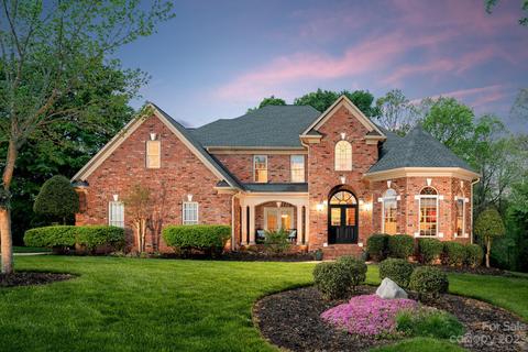 125 Lake Mist Dr, Belmont, NC 28012