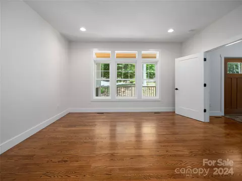 Living - 359 Tip Top Rd, Brevard, NC 28712 photo 3 of 4