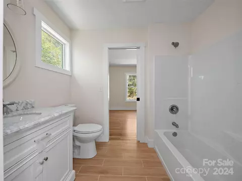 Bath - 359 Tip Top Rd, Brevard, NC 28712 photo 8 of 12