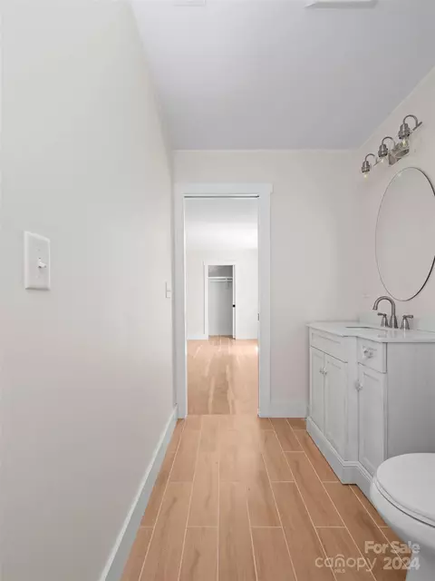 Entry Way - 359 Tip Top Rd, Brevard, NC 28712 photo 4 of 8