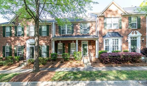 19212 Makayla Ln, Cornelius, NC 28031