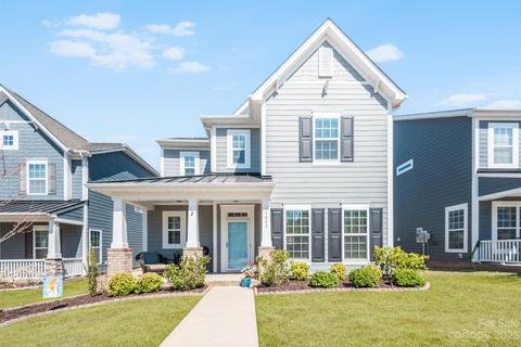 5057 Waterloo Dr, Tega Cay, SC 29708