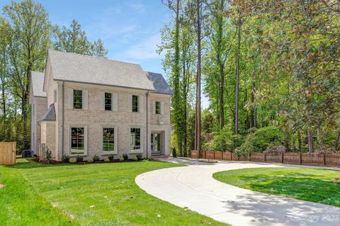 128 Wonderwood Dr, Charlotte, NC 28211