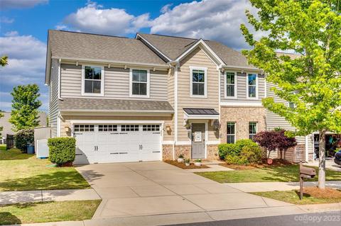 363 Thornhill St, Fort Mill, SC 29715