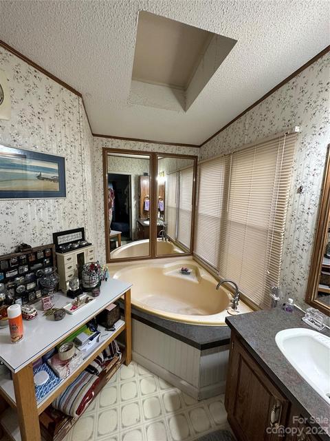 3705 34th St, Hickory, NC 28601 photo 18
