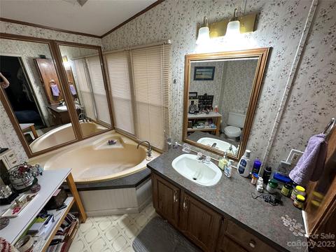 3705 34th St, Hickory, NC 28601 photo 30