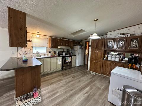 3705 34th St, Hickory, NC 28601 photo 13