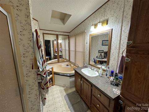 3705 34th St, Hickory, NC 28601 photo 28