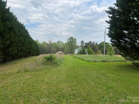 204 Old Fallston Rd, Cherryville, NC 28021