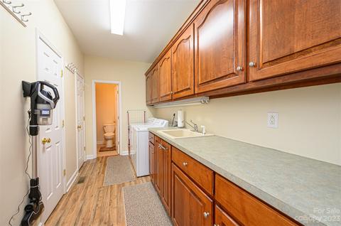 2389 Shang Ln, Conover, NC 28613 photo 41