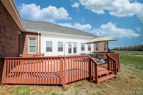 2389 Shang Ln, Conover, NC 28613 photo 10