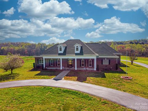 2389 Shang Ln, Conover, NC 28613