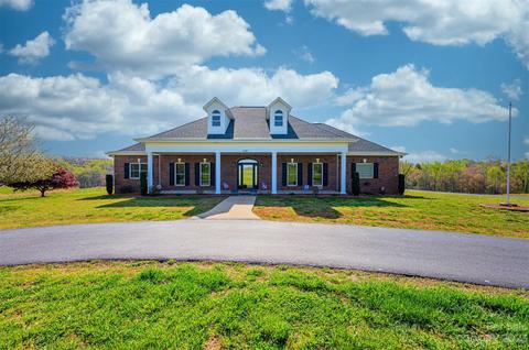 2389 Shang Ln, Conover, NC 28613 photo 7