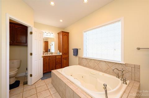 2389 Shang Ln, Conover, NC 28613 photo 32
