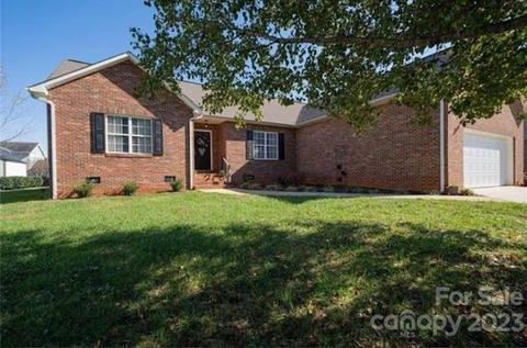 86 Browning Dr, Taylorsville, NC 28681