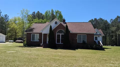 2059 Reece Donahue Rd, Mount Croghan, SC 29727