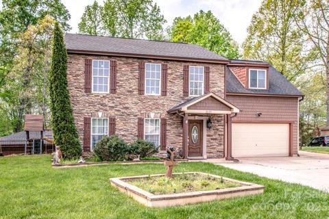 3137 Kalamath Glen Ct, Charlotte, NC 28215