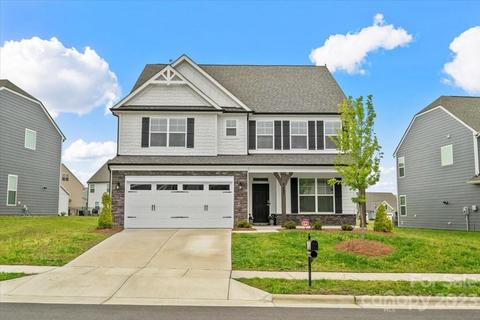 4497 Falls Lake Dr SW, Concord, NC 28025