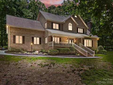 5913 Polk Mountain Dr, Marshville, NC 28103