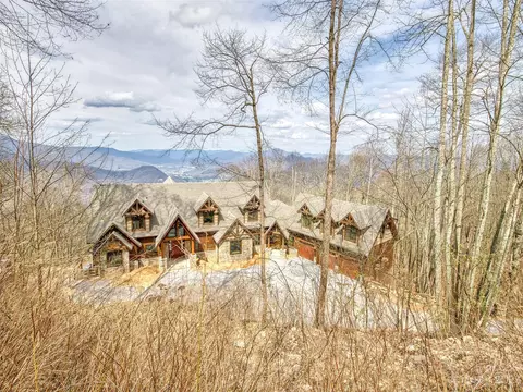 44 Anisidi Trl, Maggie Valley, NC 28751