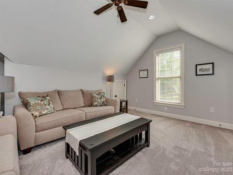 6211 Fox Chase Dr, Davidson, NC 28036 photo 18