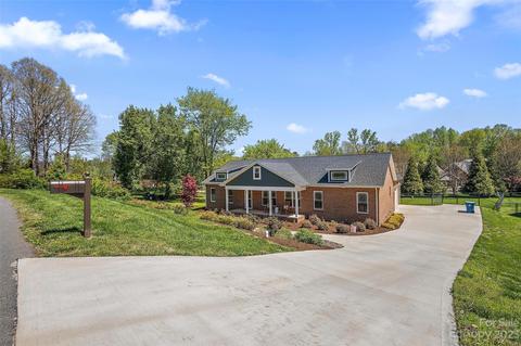 107 Spindle Dr, Maiden, NC 28650 photo 3
