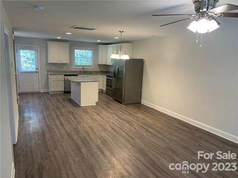 313 Ruth Ave, Kannapolis, NC 28083 photo 2