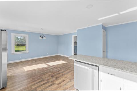 2103 Travis Rd SE, Conover, NC 28613 photo 12