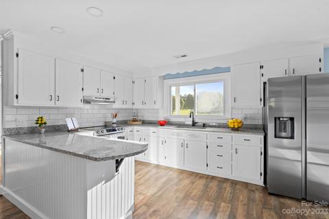 2103 Travis Rd SE, Conover, NC 28613 photo 8