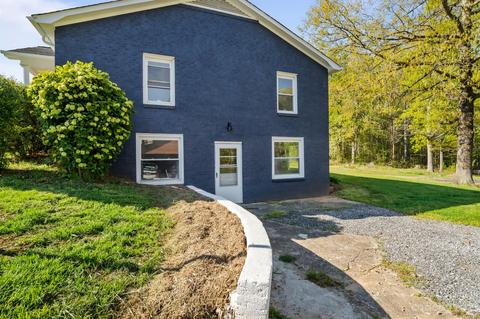 2103 Travis Rd SE, Conover, NC 28613 photo 32