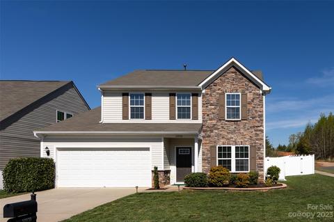 10930 Kingsview Dr, Davidson, NC 28036