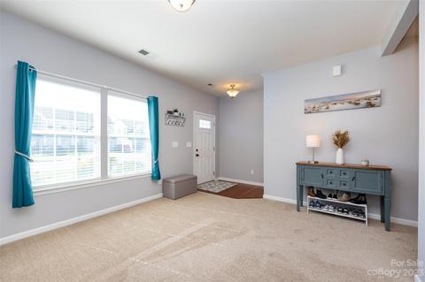 10930 Kingsview Dr, Davidson, NC 28036 photo 4