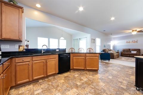 10930 Kingsview Dr, Davidson, NC 28036 photo 14