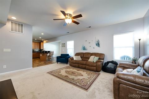 10930 Kingsview Dr, Davidson, NC 28036 photo 7