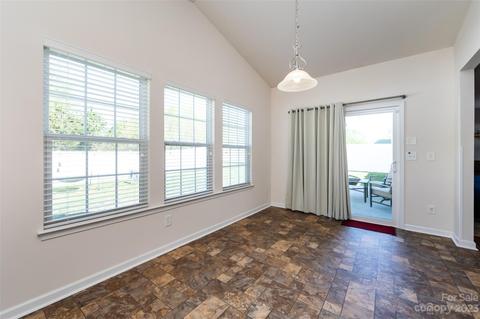 10930 Kingsview Dr, Davidson, NC 28036 photo 17