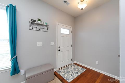 10930 Kingsview Dr, Davidson, NC 28036 photo 3