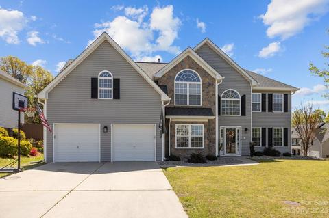 7538 Natalie Commons Dr, Denver, NC 28037