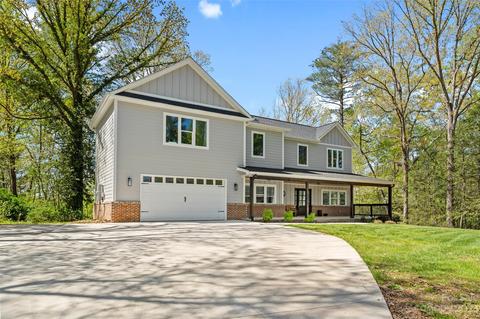 644 Victoria Ln, Hickory, NC 28601