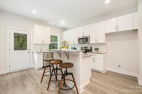 705 E Third Ave, Gastonia, NC 28054 photo 4