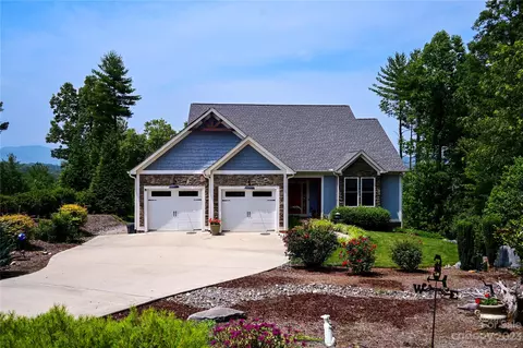 1220 Winding Creek Way, Lenoir, NC 28645