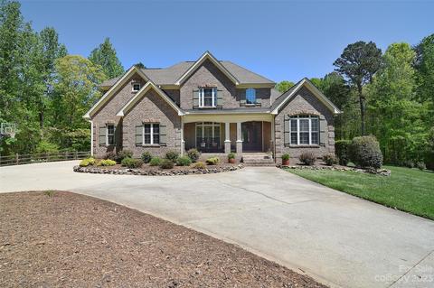 2372 Stoneview Ct, Denver, NC 28037 photo 1
