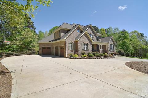 2372 Stoneview Ct, Denver, NC 28037 photo 3