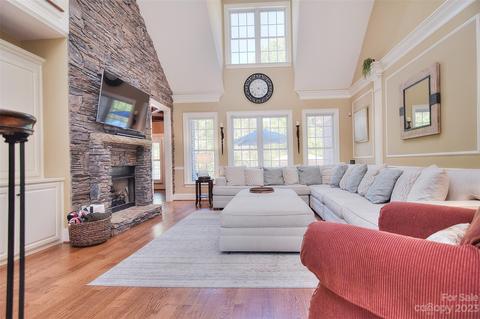 2372 Stoneview Ct, Denver, NC 28037 photo 9