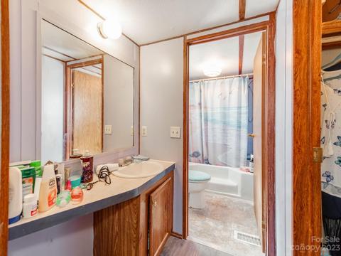 1666 Amy Dr, Conover, NC 28613 photo 19