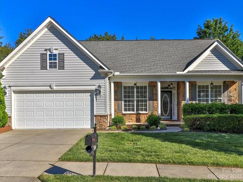 838 Platinum Dr, Fort Mill, SC 29708