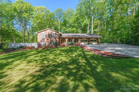 1552 Falconwood Cir, Rock Hill, SC 29732