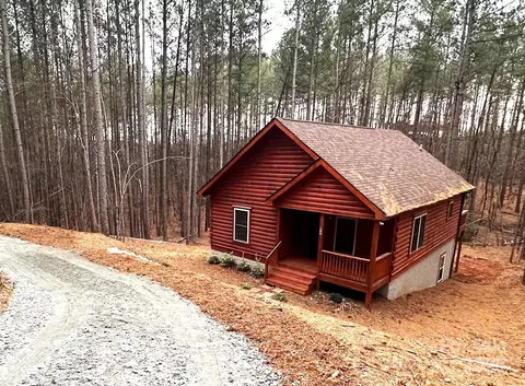 132 Chasewood Dr, Rutherfordton, NC 28139